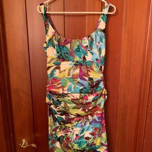 Form fitted shirred sheeth dress